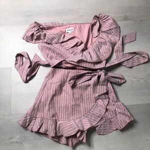 SUPERDOWN WOMENS ROMPER PURPLE STRIPE RUFFLE OFF SHOULDER 2XS